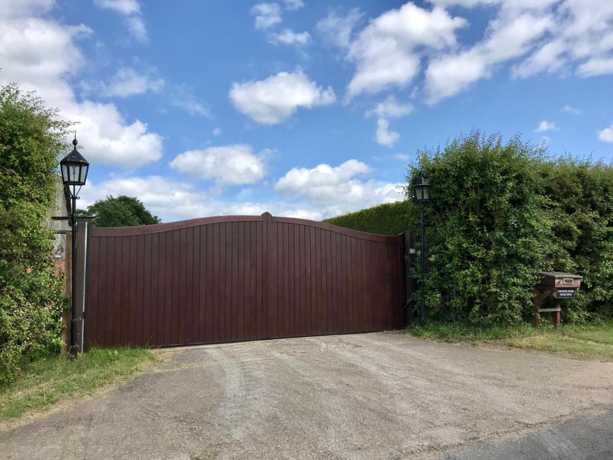 Charming Hen Cottage Countryside Retreat Lincoln Newball Exteriör bild