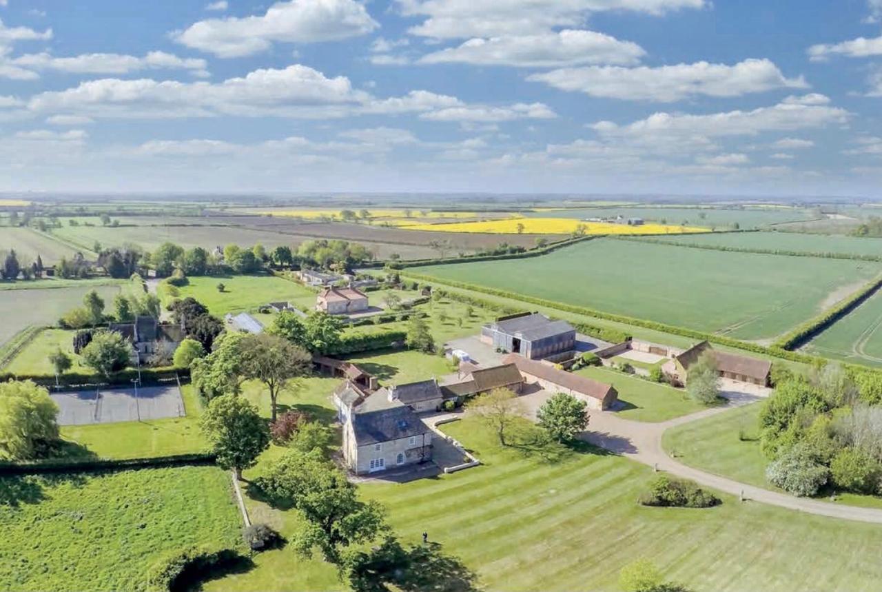 Charming Hen Cottage Countryside Retreat Lincoln Newball Exteriör bild