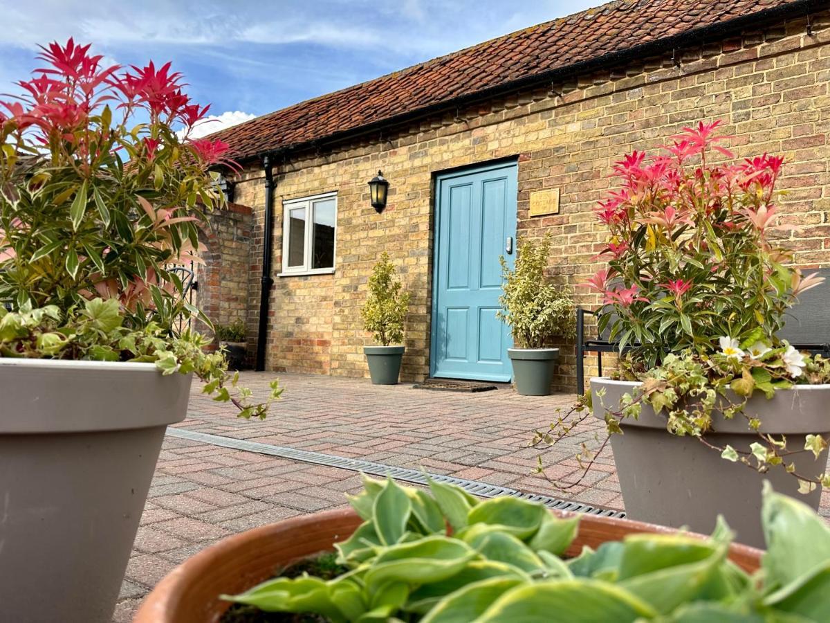 Charming Hen Cottage Countryside Retreat Lincoln Newball Exteriör bild