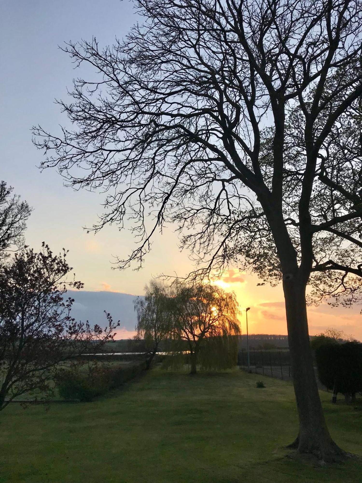 Charming Hen Cottage Countryside Retreat Lincoln Newball Exteriör bild