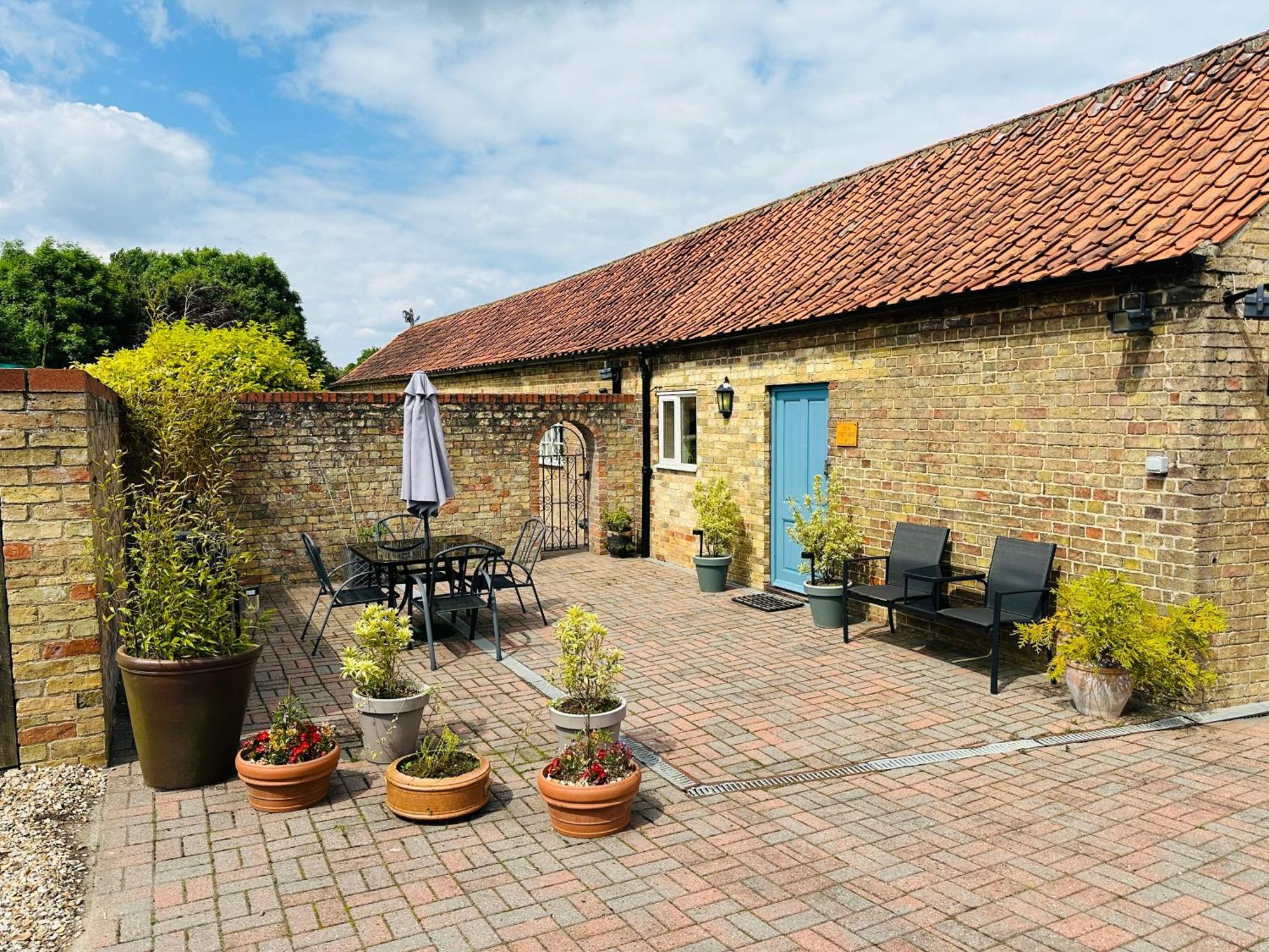 Charming Hen Cottage Countryside Retreat Lincoln Newball Exteriör bild