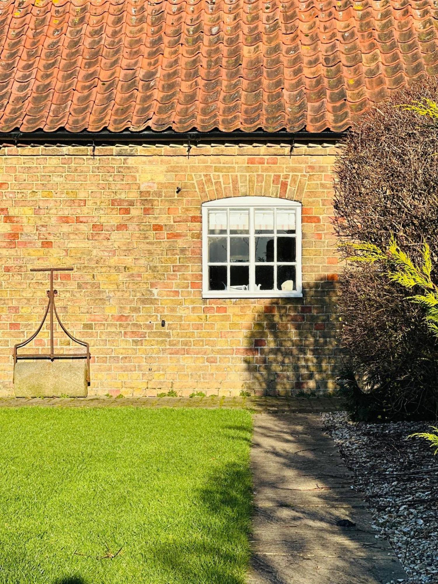 Charming Hen Cottage Countryside Retreat Lincoln Newball Exteriör bild